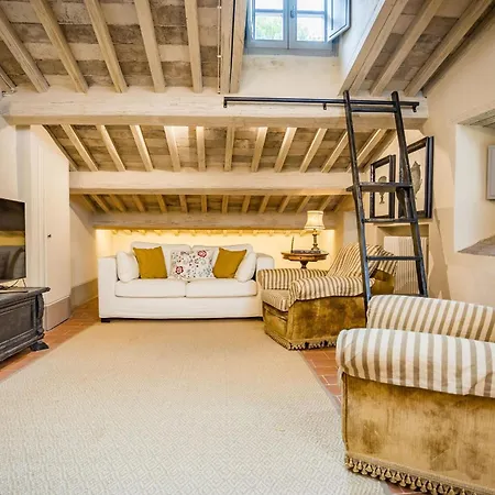 Apartment Mansarda Severini Cortona
